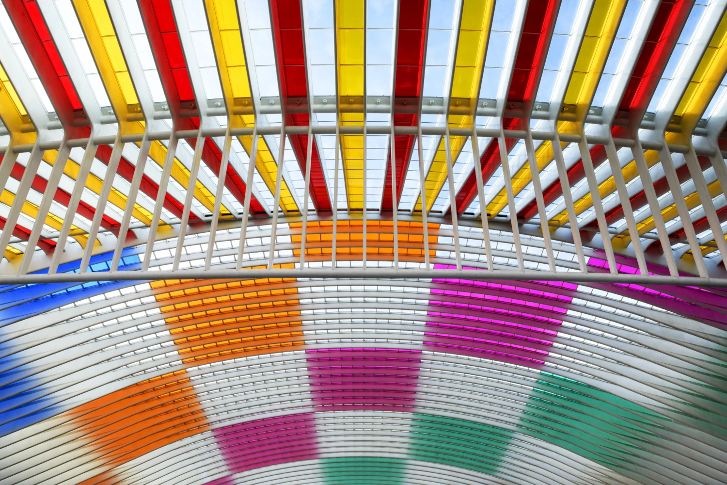 Comme tombées du ciel, les couleurs in situ et en mouvement